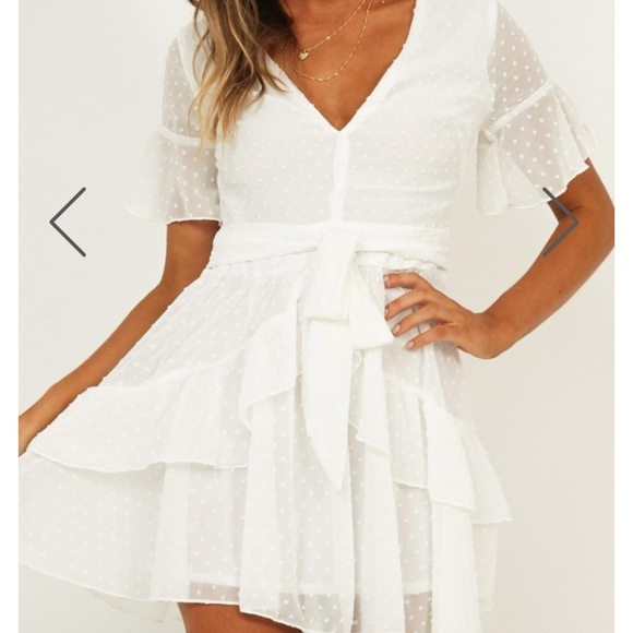 Showpo. Dresses & Skirts - Showpo White Dress